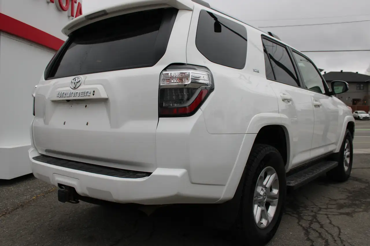 Toyota 4-Runner снимка Toyota 4-Runner