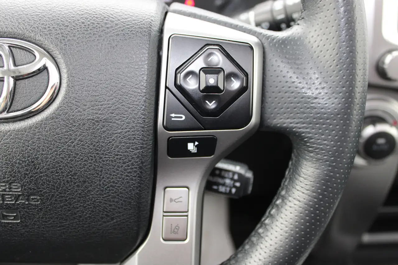 Toyota 4-Runner снимка Toyota 4-Runner