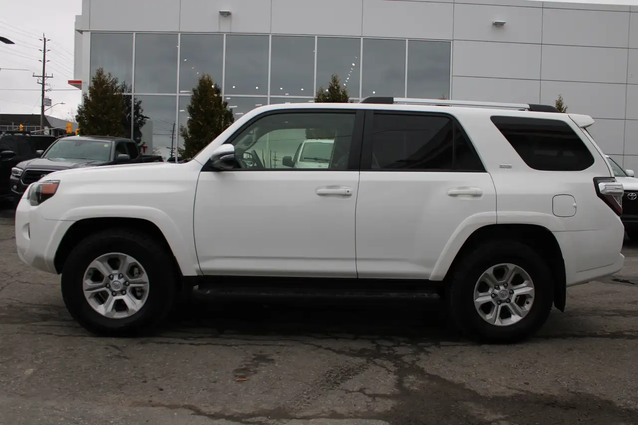 Toyota 4-Runner снимка Toyota 4-Runner