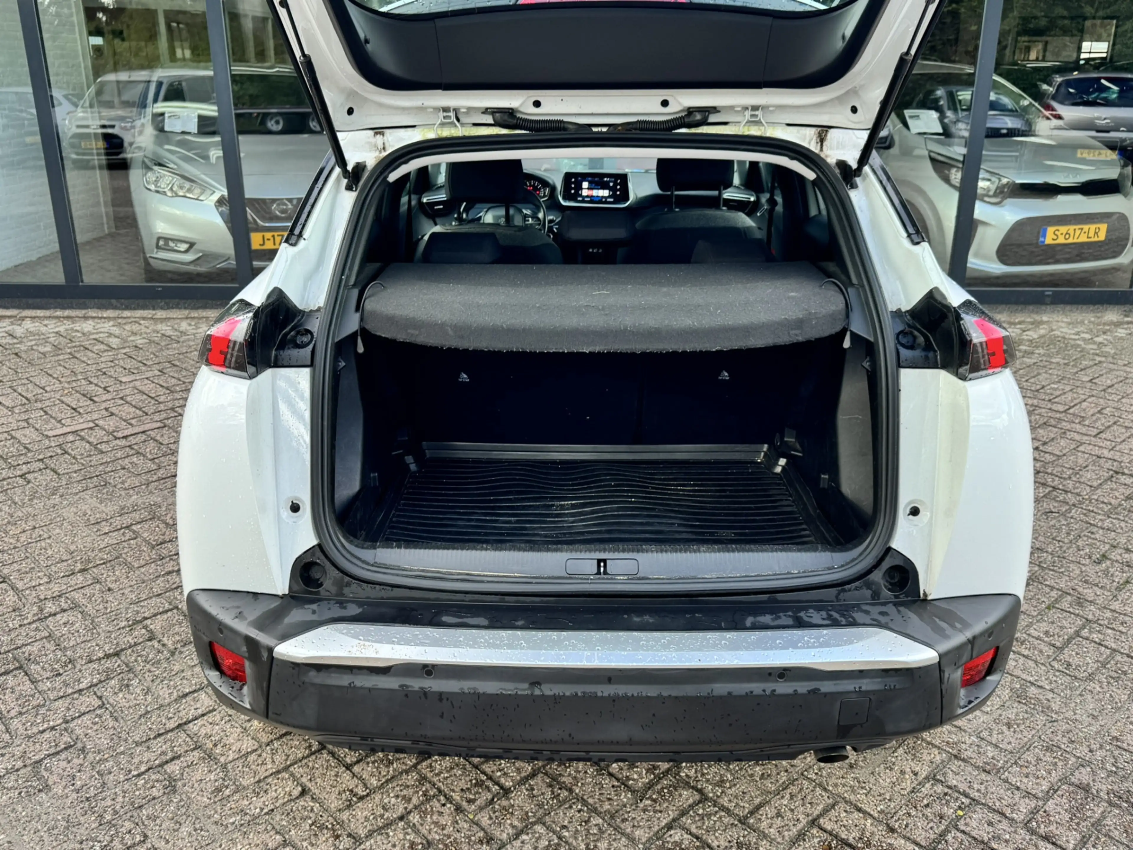 Peugeot 2008 1.2 PureTech Blue Lease Active*navi*EXPORT/EX.BPM* — photo 14