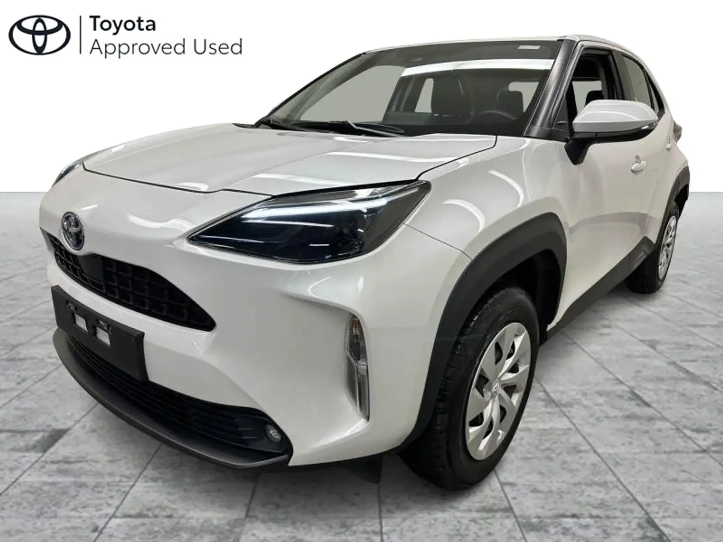 Toyota Yaris Cross Dynamic + Smart Connect Wit - 1