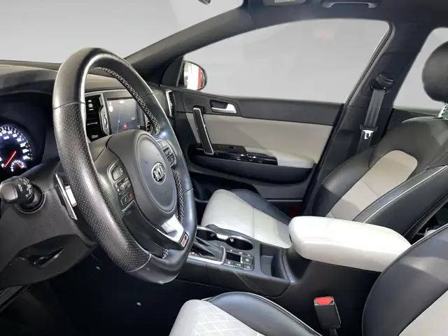 Kia Sportage view 4
