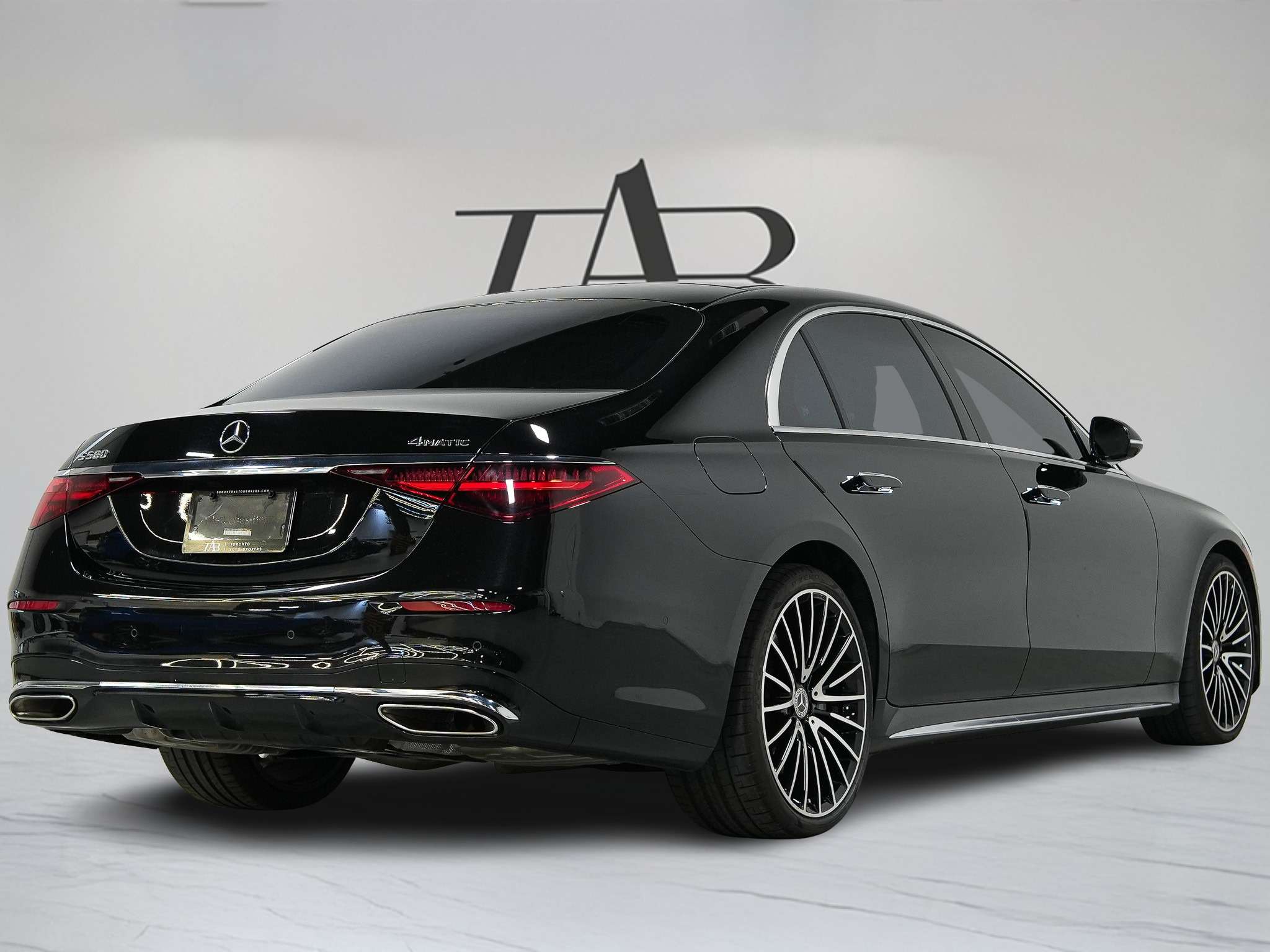 used 2022 Mercedes-Benz S-Class car, priced at $92,900