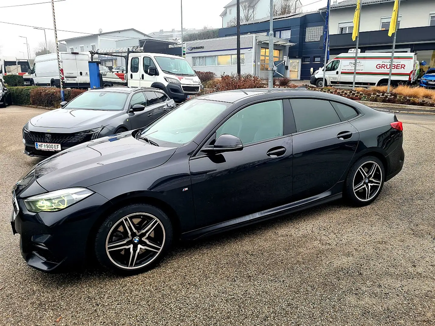 BMW 220 d Gran Coupe Aut. M-Paket Advantage, AHK Schwarz - 2