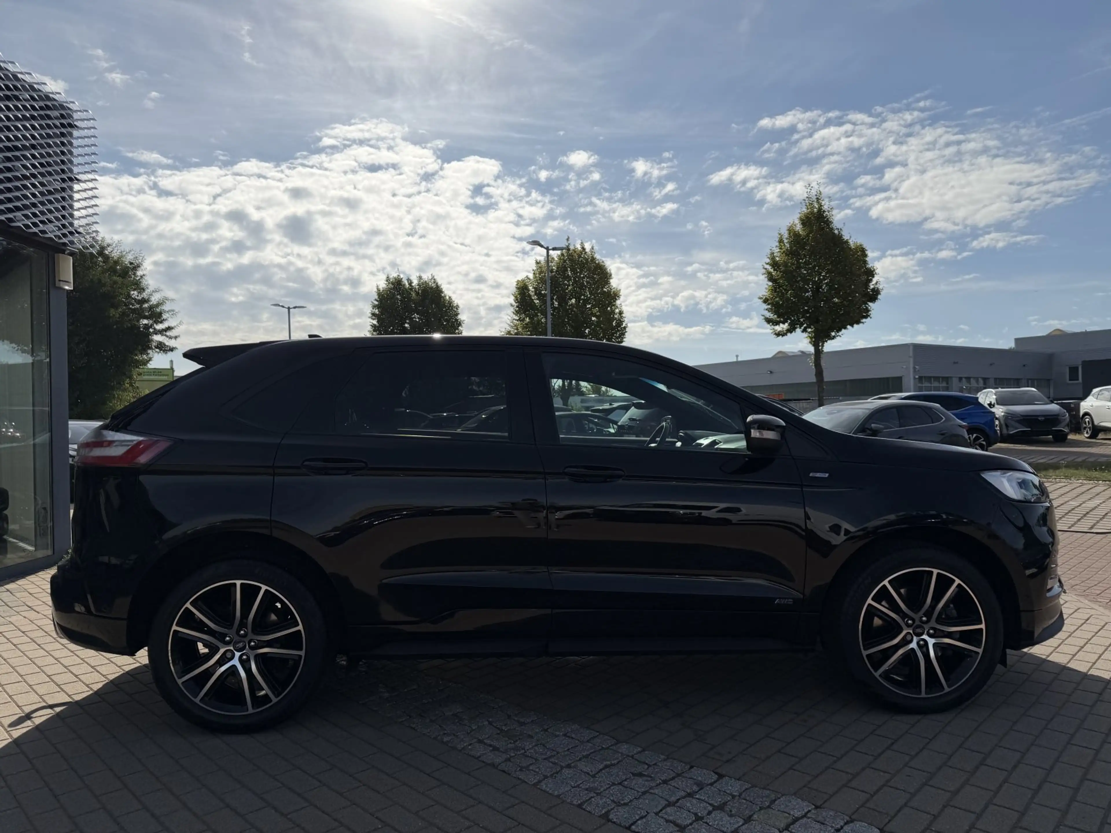 Ford Edge 238PS ST-LINE 4x4/B&O/AHK/LEDER — photo 8