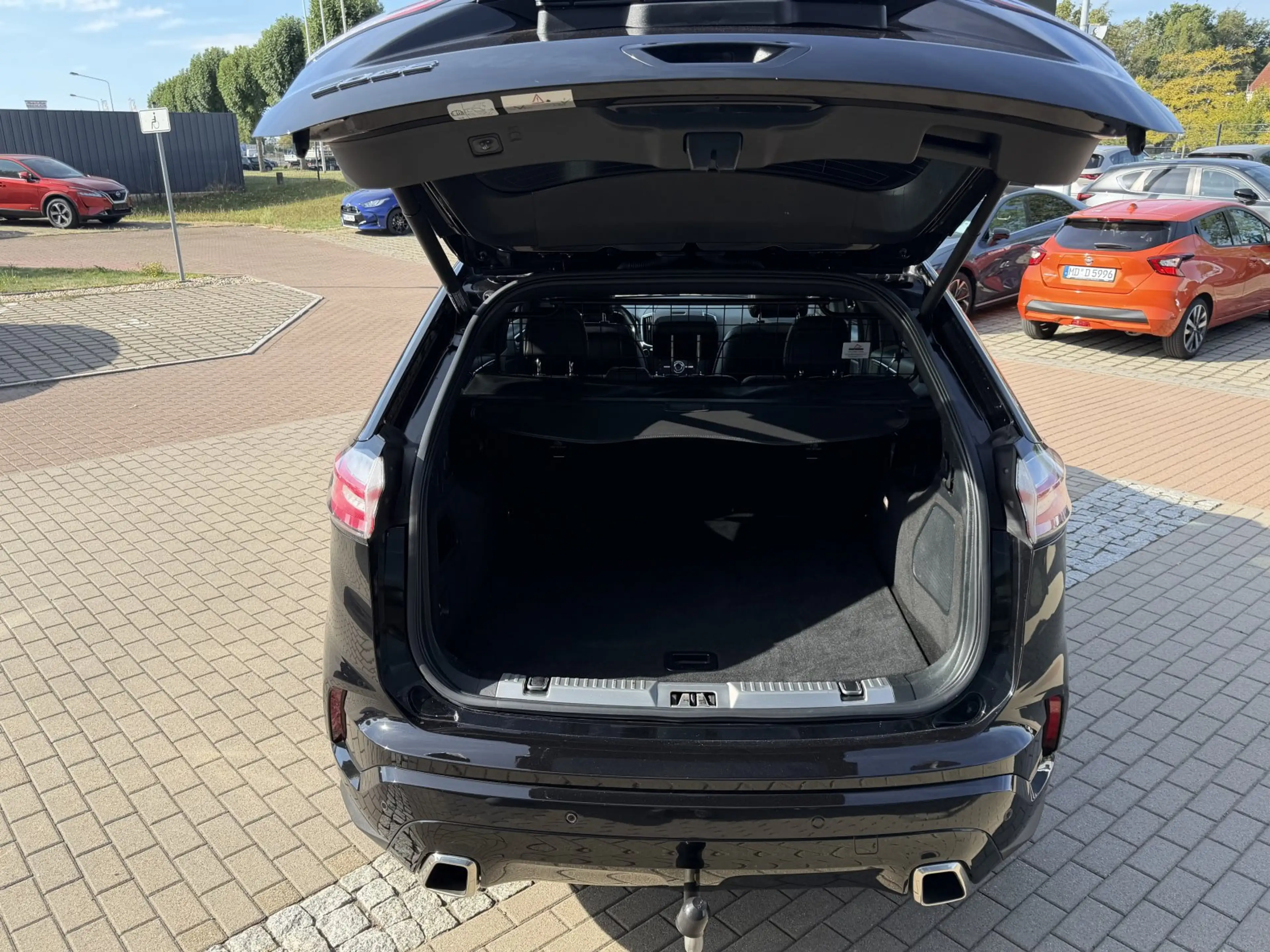 Ford Edge 238PS ST-LINE 4x4/B&O/AHK/LEDER — photo 14