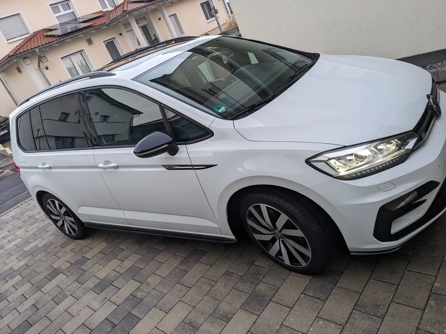 Volkswagen Touran R-Line+Highline,Panorama,Touran,1.5TSI,ACT,OPF,DSG Fehér - 2