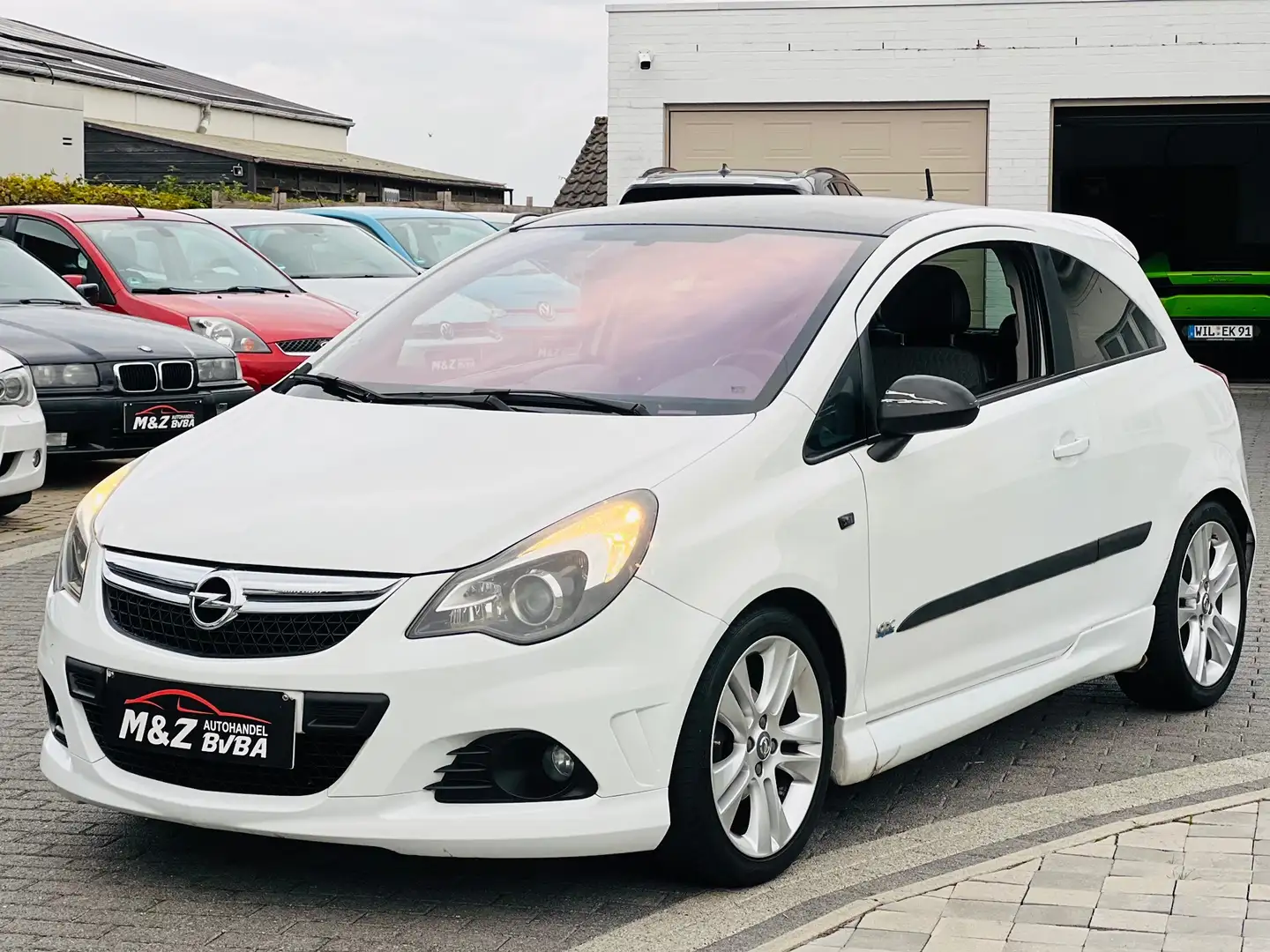 Opel Corsa Corsa 1.4 16V * OPC LINE !!! NAVI * LEDER * EURO 5 - 1