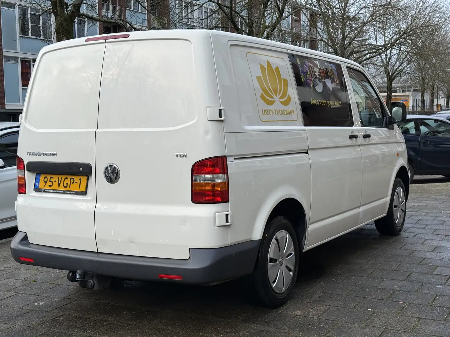 Volkswagen T5 Wit - 2