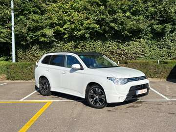 Outlander 2.2 DI-D 4WD Instyle