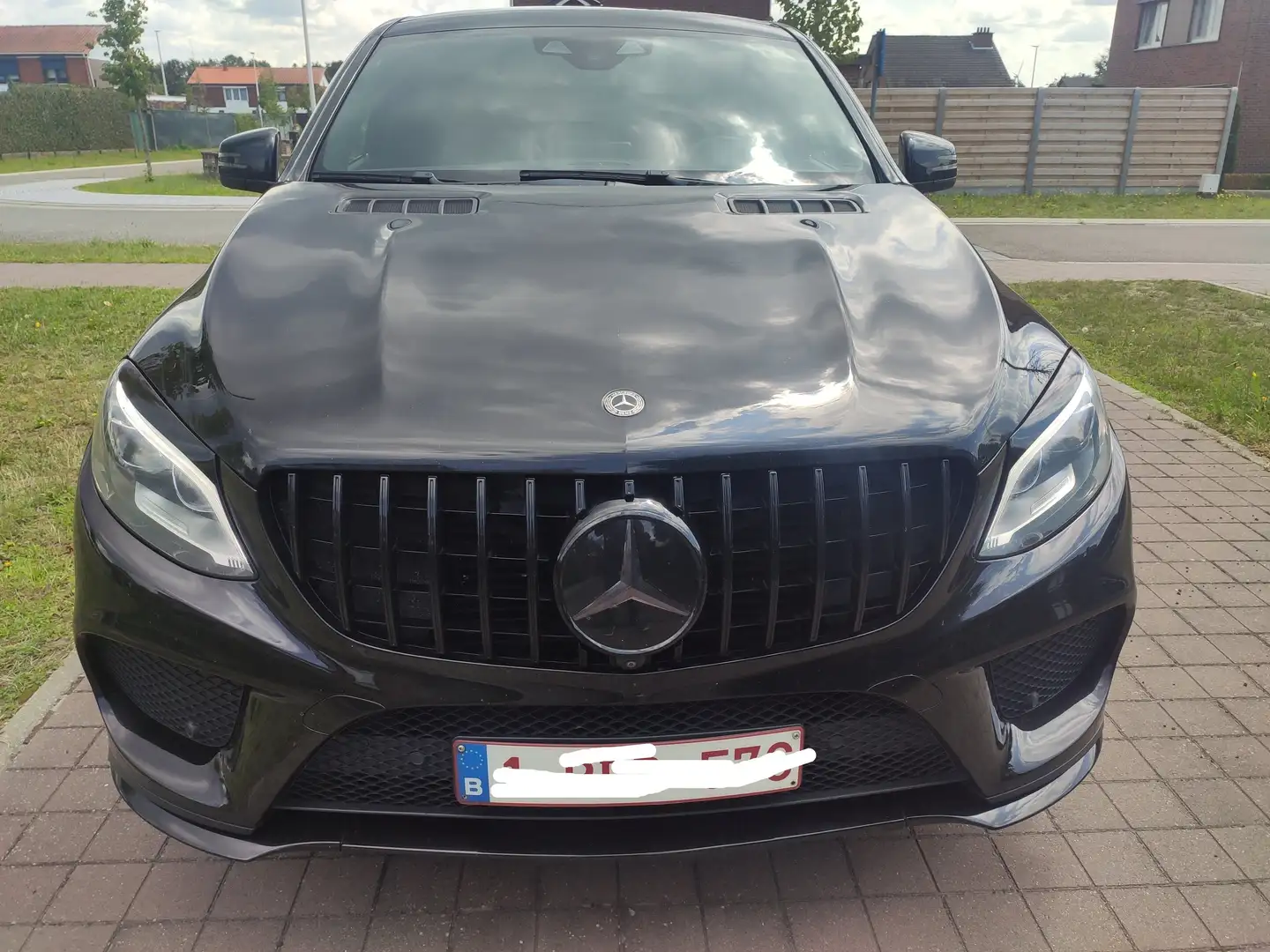 Mercedes-Benz GLE 350 GLE 350 d Coupe 4Matic 9G-TRONIC AMG Line Zwart - 1