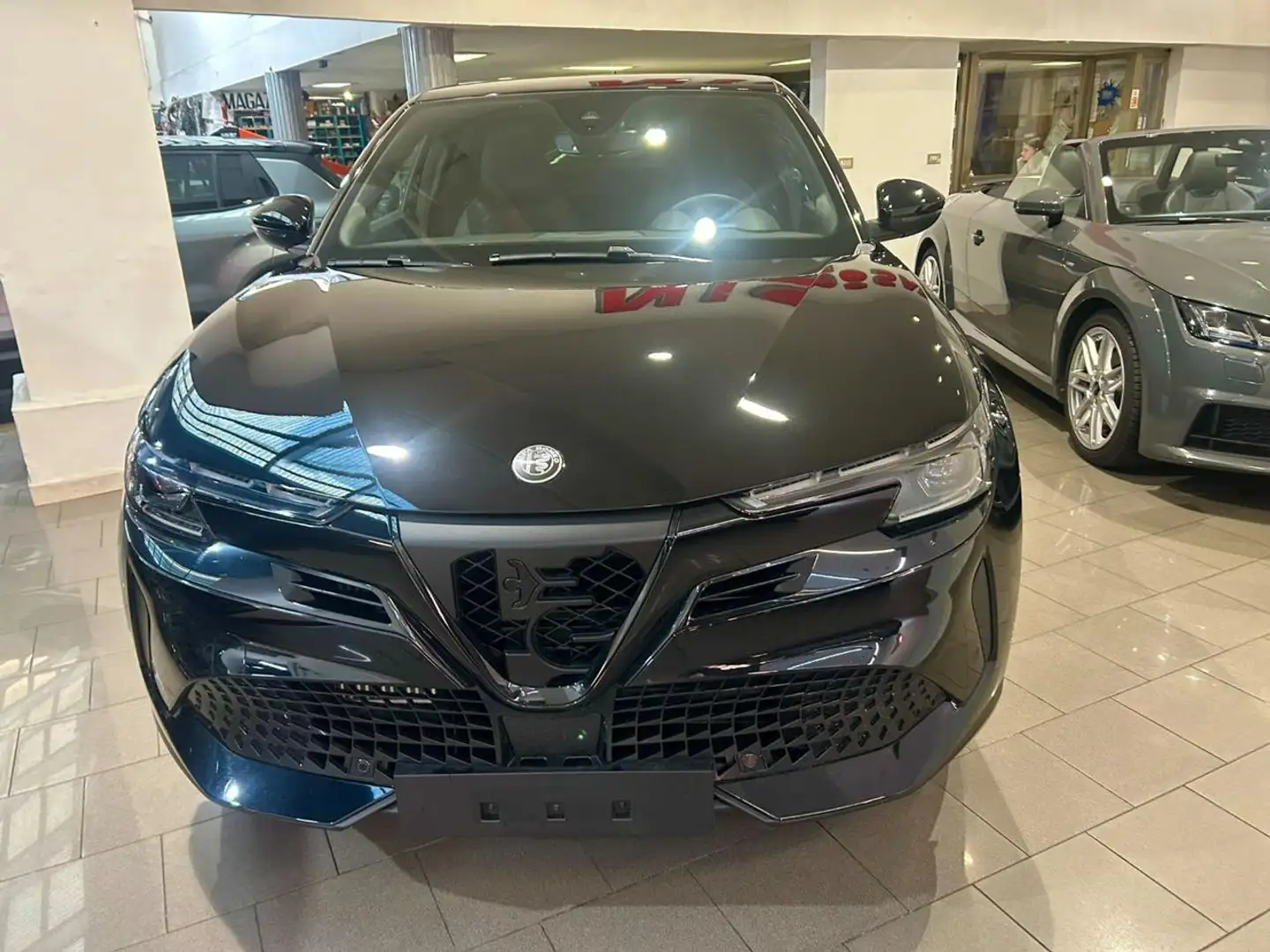 Alfa Romeo Junior 1.2 145 CV Hybrid eDCT6 Speciale Techno pack Nero - 2