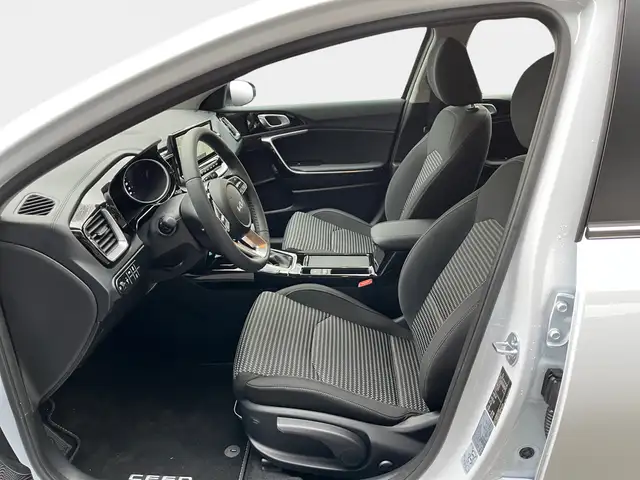 Kia Ceed view 8
