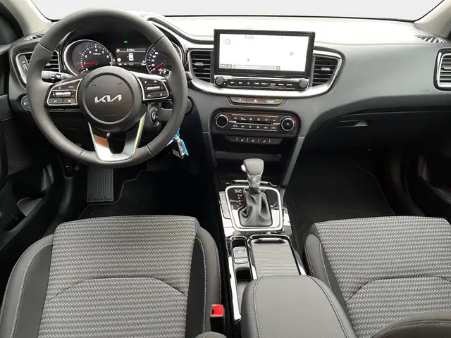 Kia Ceed view 9