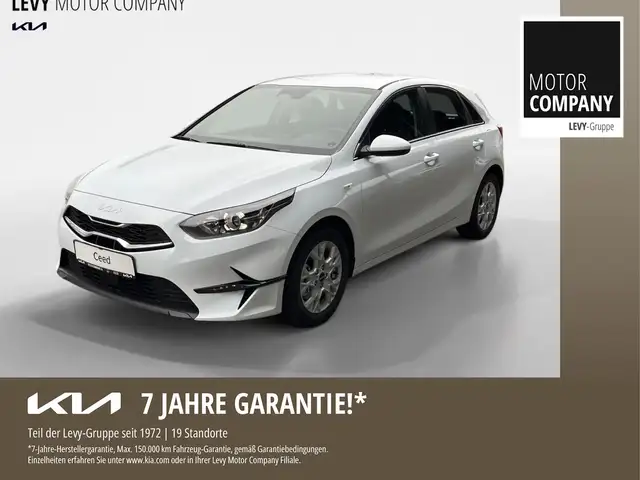 2025 Kia Ceed in White for sale