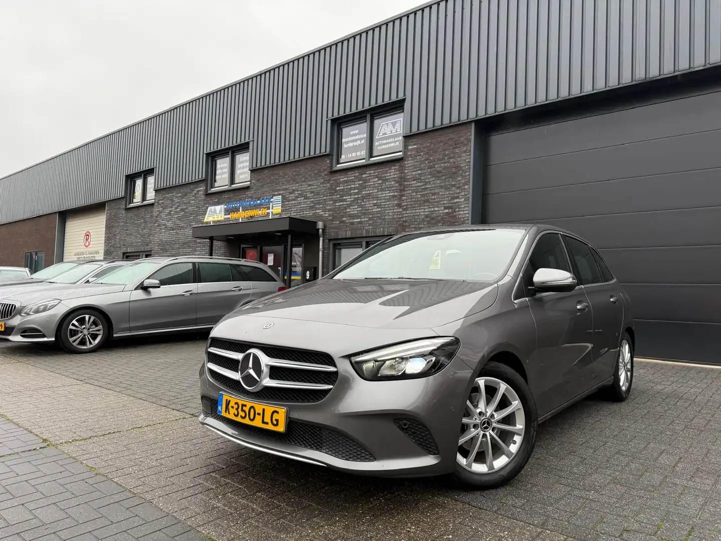 Mercedes-Benz B 180 Advantage | 12MND GARANTIE | NL AUTO | LAGE KM | C Grijs - 2