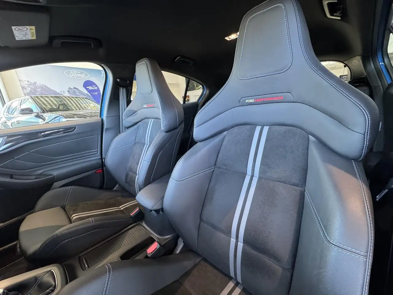 Ford Focus ST X Edition Gewinde + Matrix + HeadUp 10