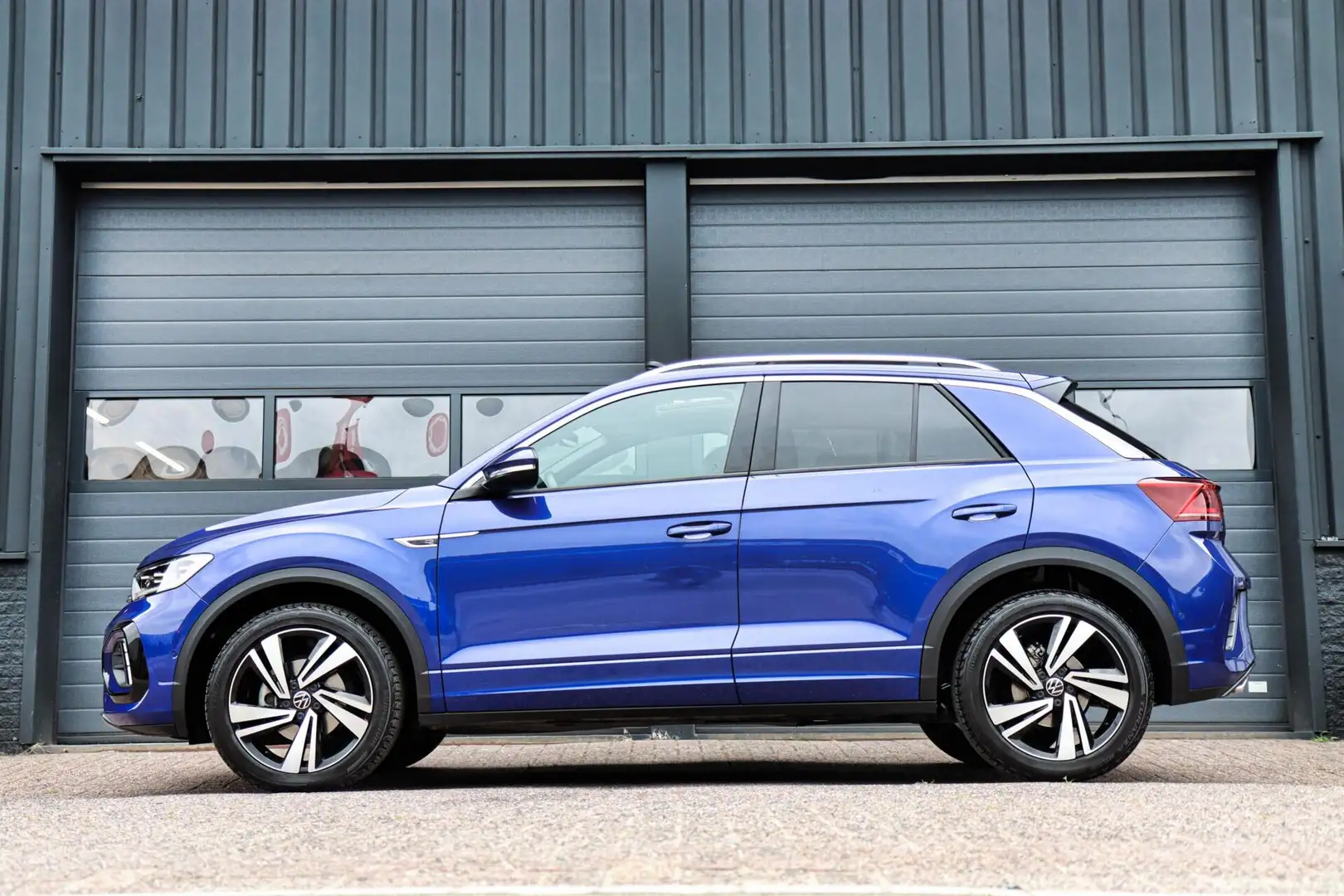 Volkswagen T-Roc 1.5 TSI 2x R-Line /IQ-LIGHT/PANODAK/CAMERA/CARPLAY Bleu - 2