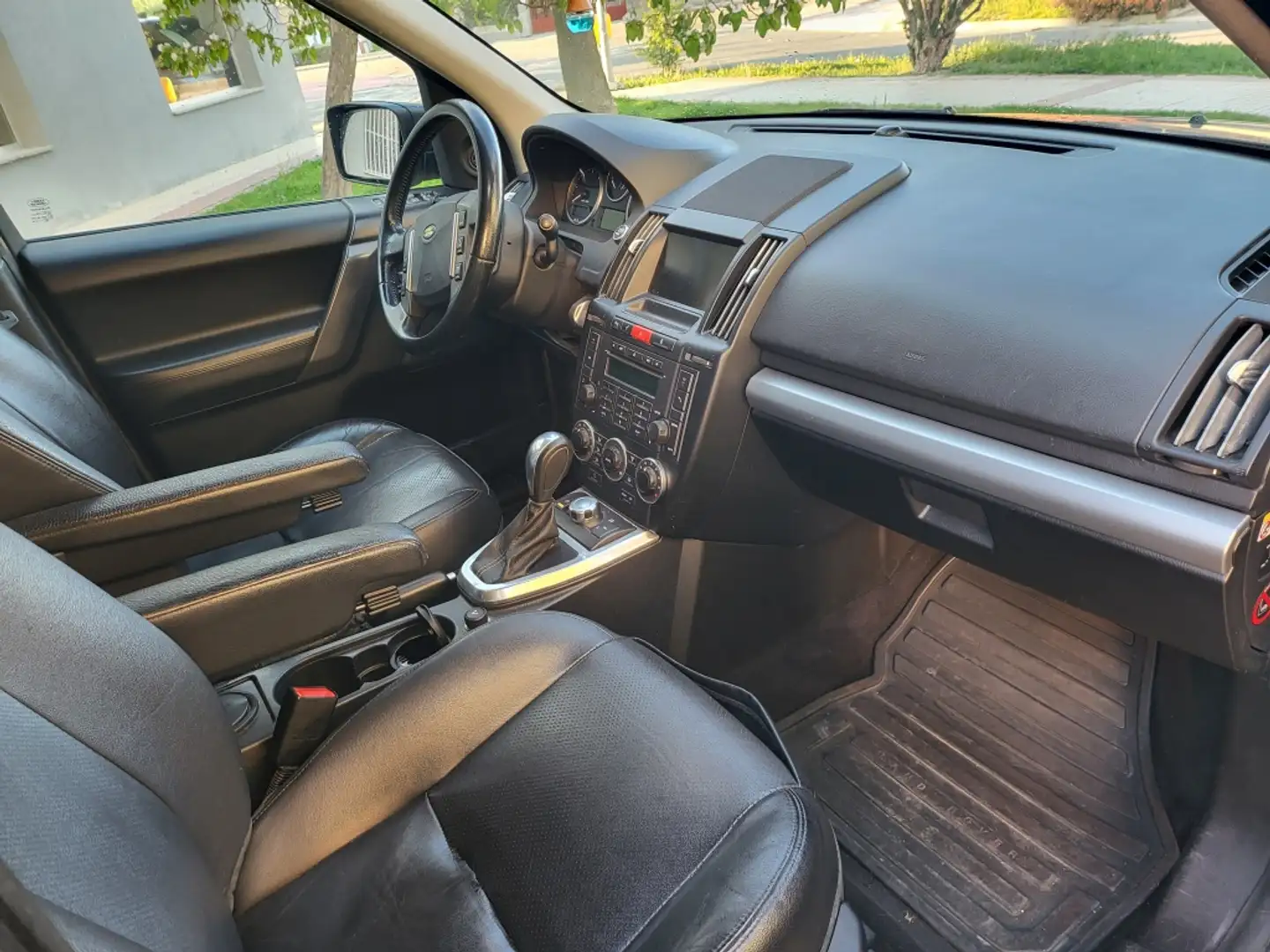 Land Rover Freelander 2.2Td4 HSE CommandShift Gris - 2
