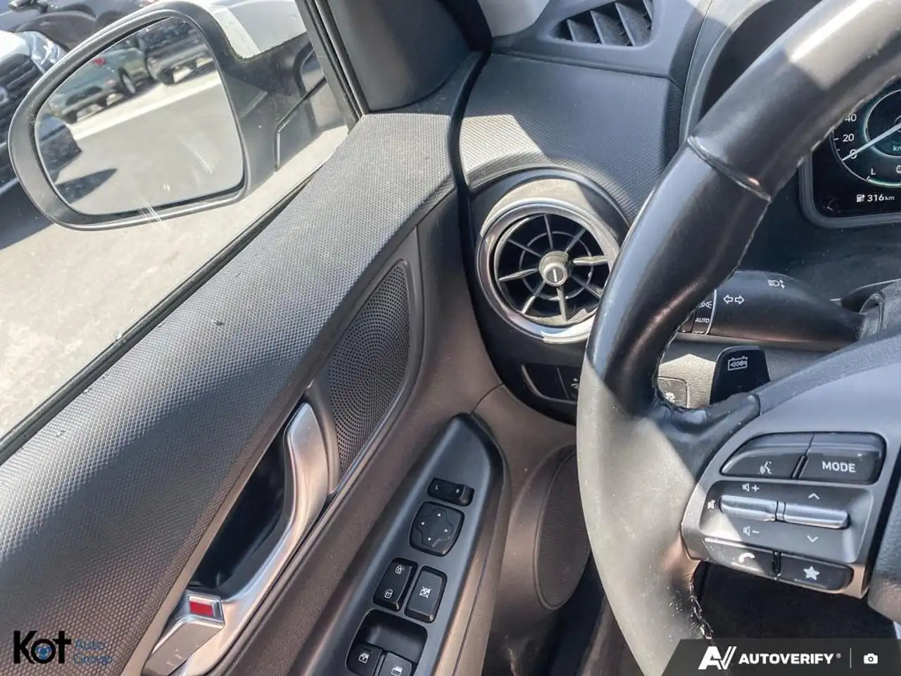 Hyundai KONA fotografie Hyundai KONA