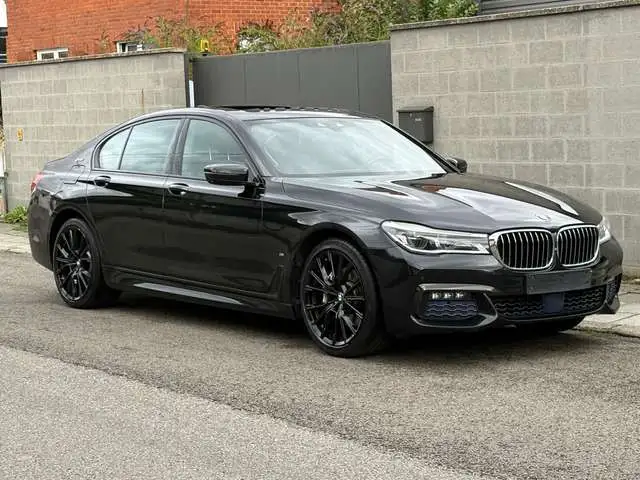 BMW 740 Plug-In Hybrid