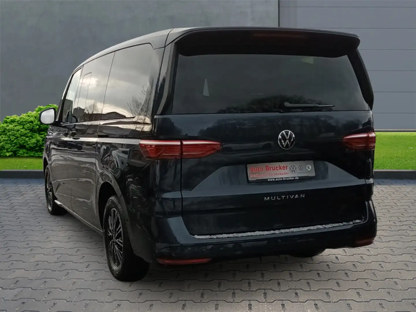 Volkswagen T7 Multivan Life lang 2.0 TDI+Anhängerkupplung+Rückfahrkamera+ Blau - 2