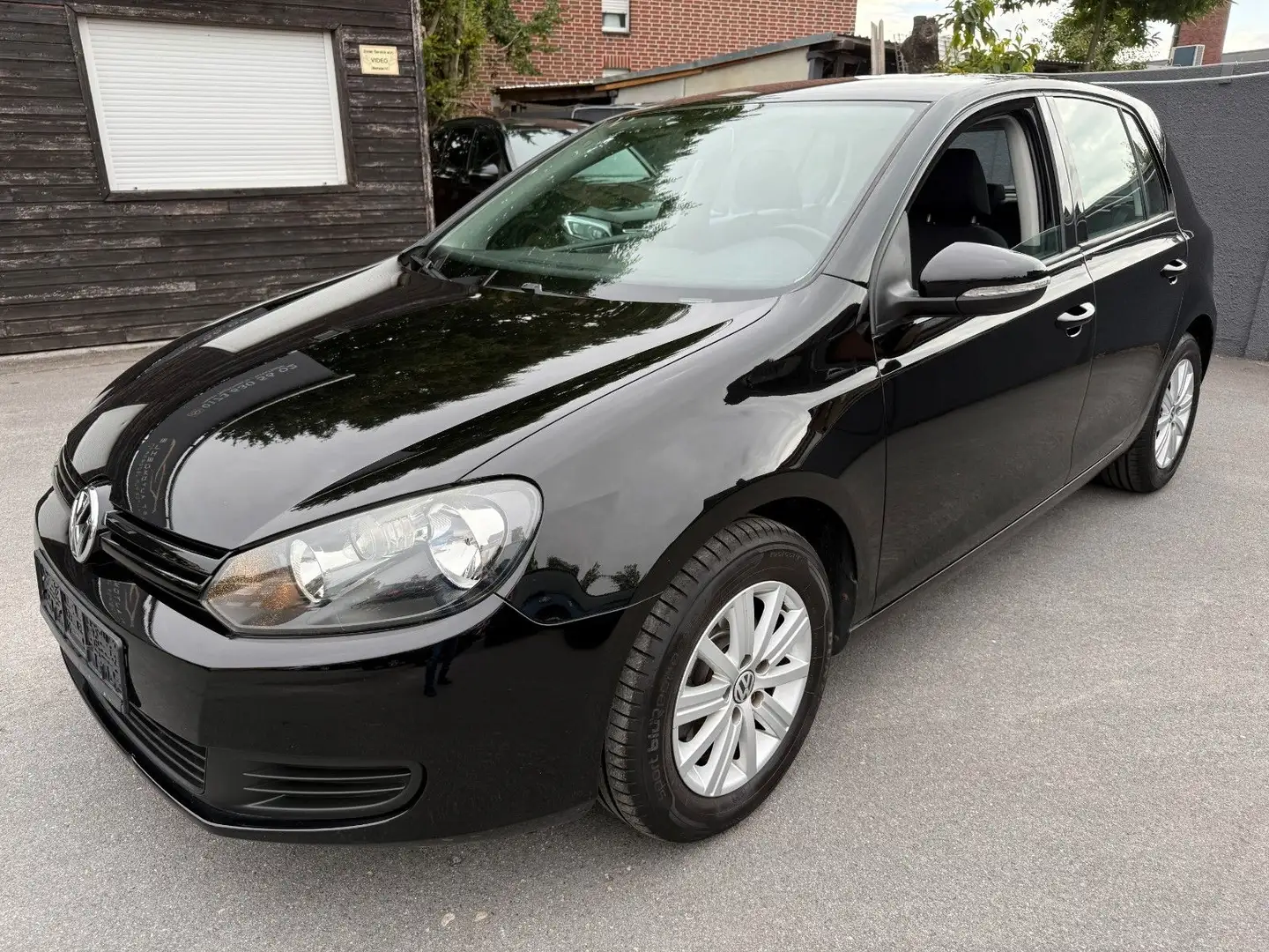Volkswagen Golf VI Trendline 1.6 1.HD*5TRG*KLIMA*ALU*SR+WR* Schwarz - 1