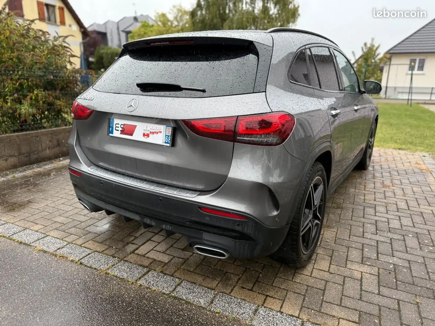 Mercedes-Benz GLA 200 Classe Disponible de suite : MERCEDES 200d 150cv 2.0 AMG LINE Gris - 2
