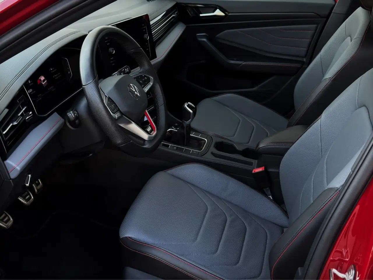 Volkswagen Jetta снимка Volkswagen Jetta