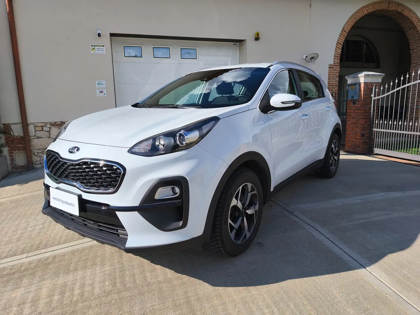 Kia Sportage 1.6 crdi mhev Business Class 2wd 136cv dct Weiß - 1