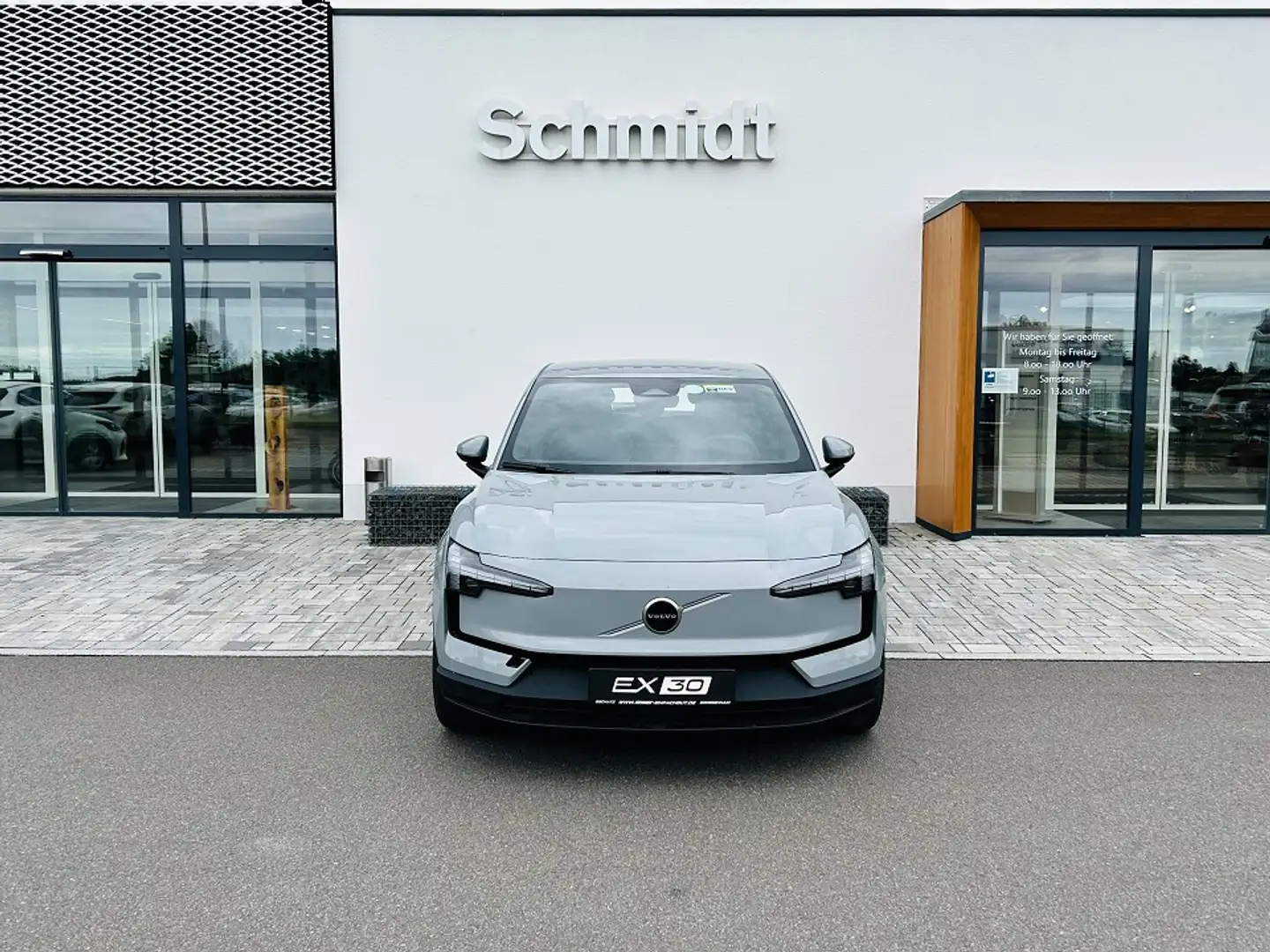 Volvo EX30 Single Motor Extended Range Ultra Grau - 2