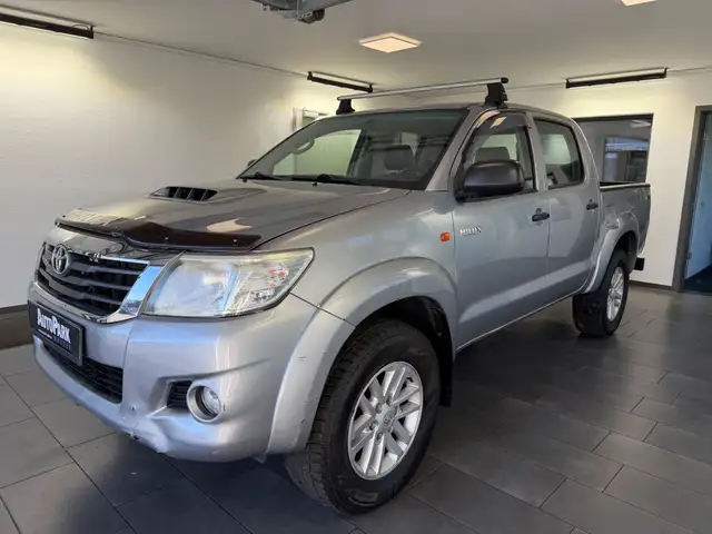 Toyota Hilux Double Cab 4x4 HU 07.2028