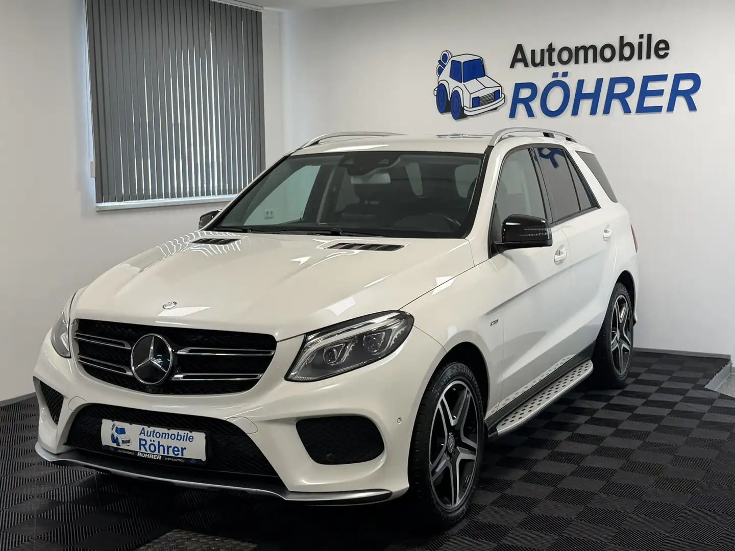 Mercedes-Benz GLE 450 43 4M AMG 360G AHK ILS-LED Distronic+ Weiß - 1