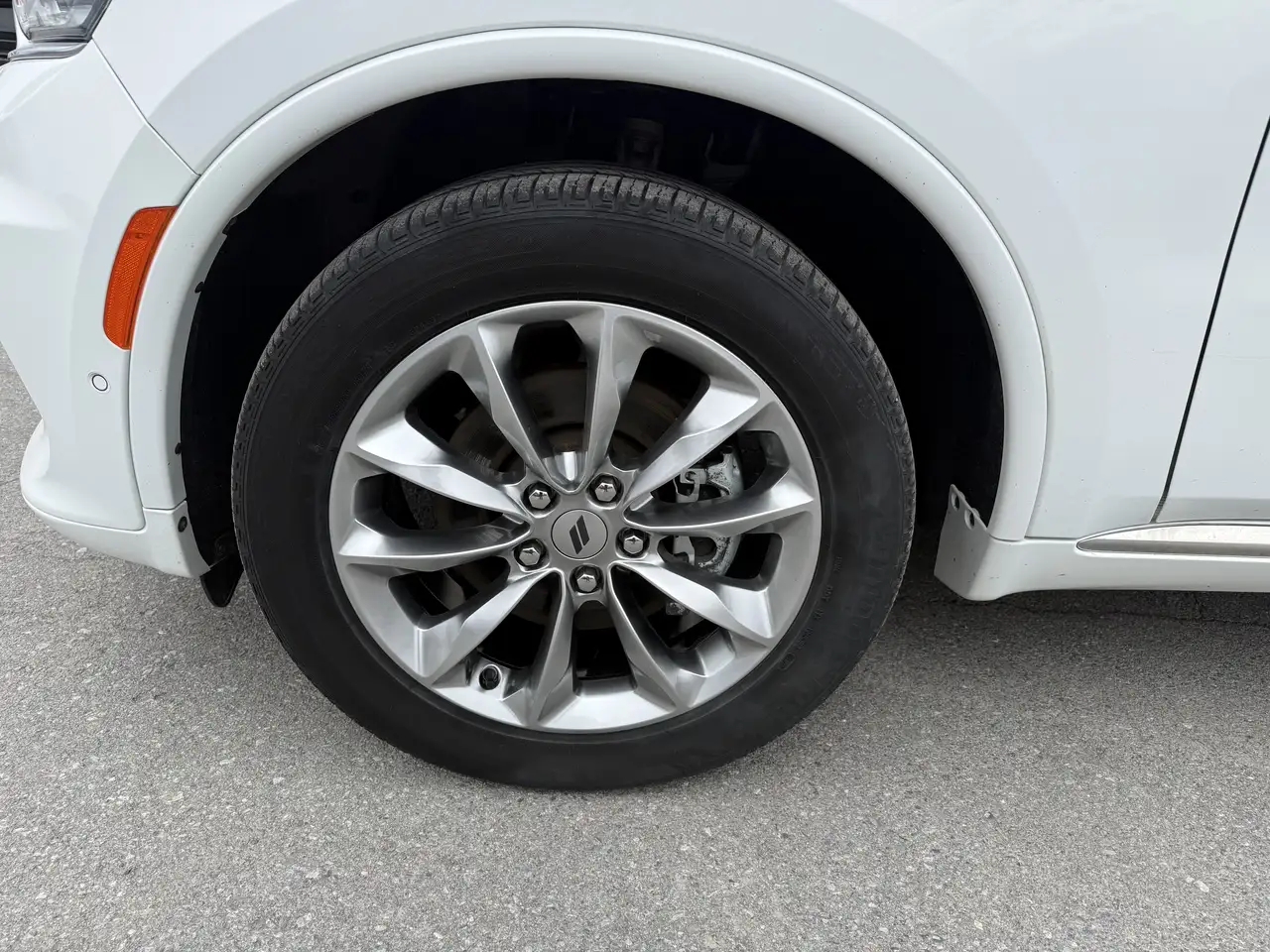Dodge Durango снимка Dodge Durango