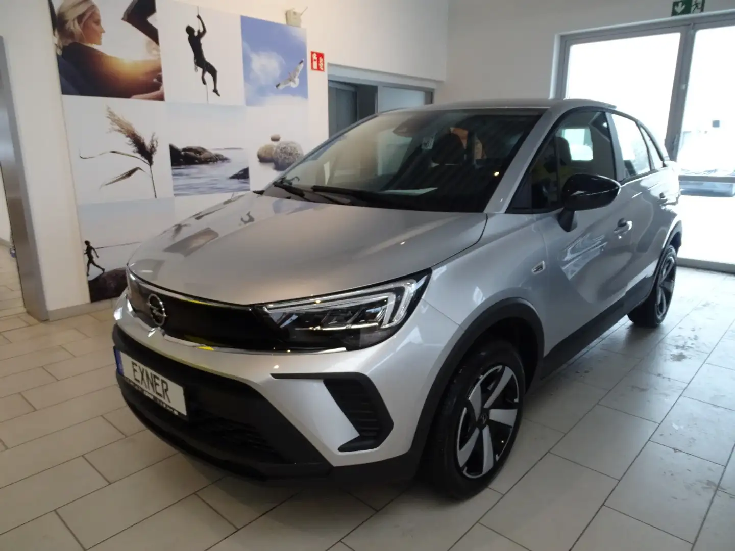 Opel Crossland 1,2 Turbo ENJOY DAB, Klima, LED, Grijs - 2