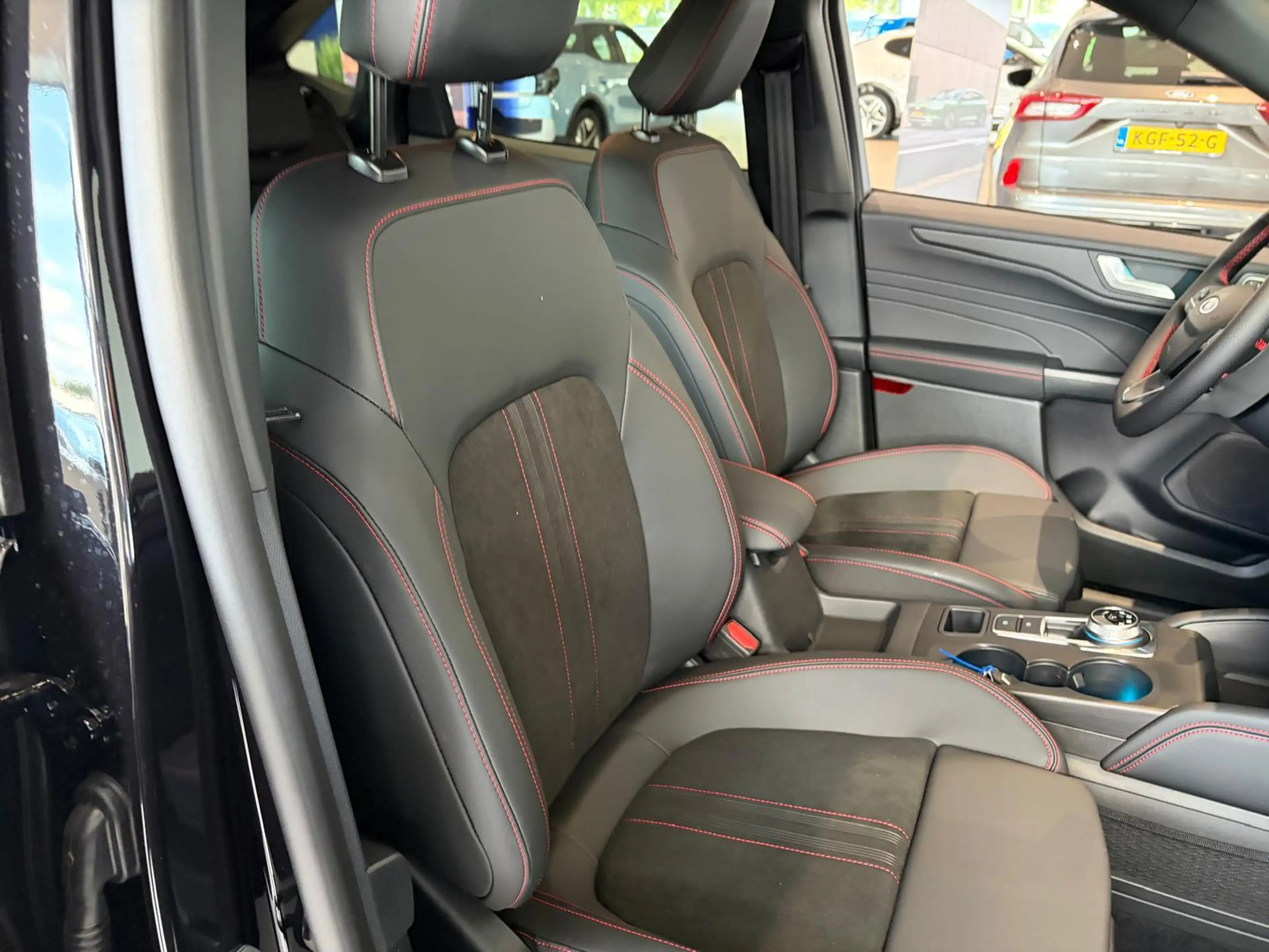 Ford Kuga 2.5 PHEV | ST-LINE X | TREKHAAK | ALL-WEATHER BAND — photo 11