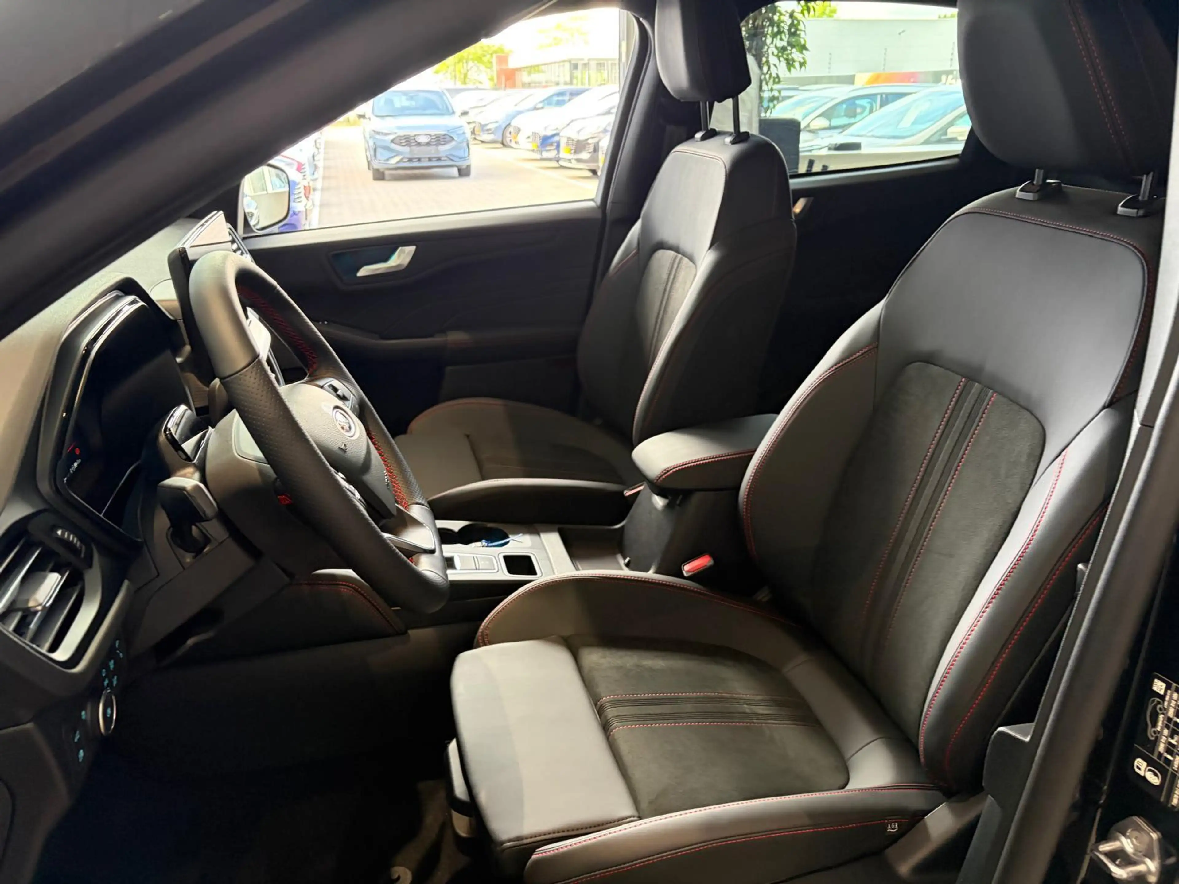 Ford Kuga 2.5 PHEV | ST-LINE X | TREKHAAK | ALL-WEATHER BAND — photo 8