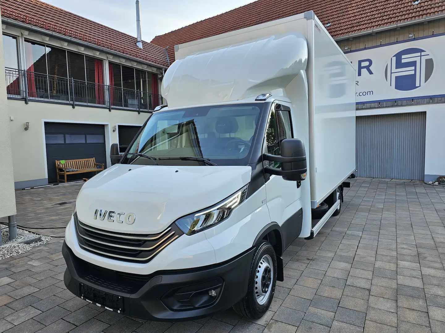 Iveco Daily 35S18 3.0 Koffer LBW Bär ACC LED sofort! Weiß - 2