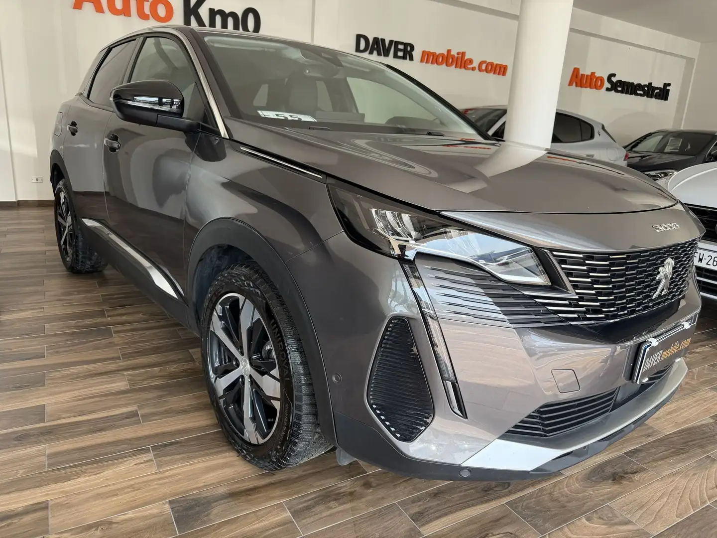 Peugeot 3008 BlueHDi 130 S&S EAT8 Allure Grau - 1