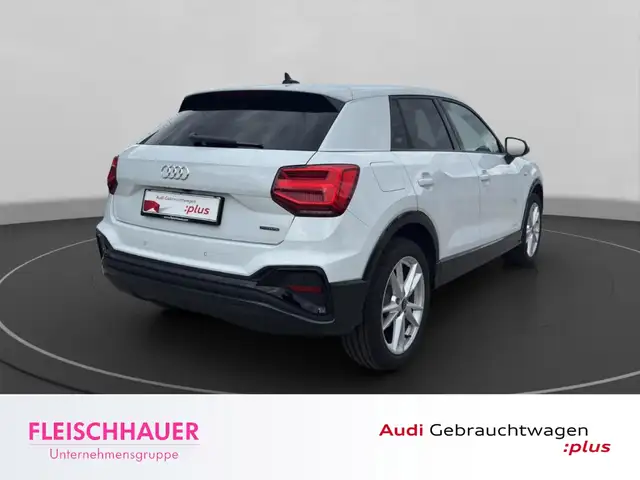 Audi Q2 view 7