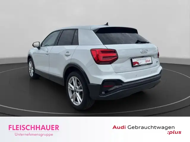 Audi Q2 view 5