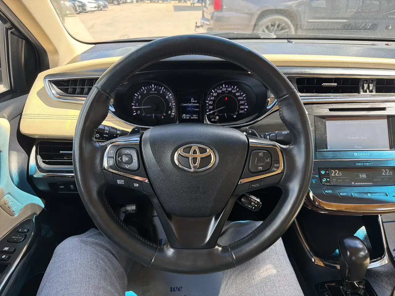 Toyota Avalon снимка Toyota Avalon