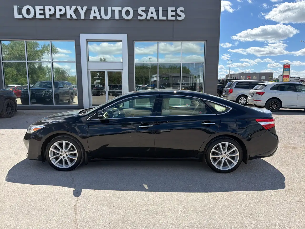 Toyota Avalon снимка Toyota Avalon