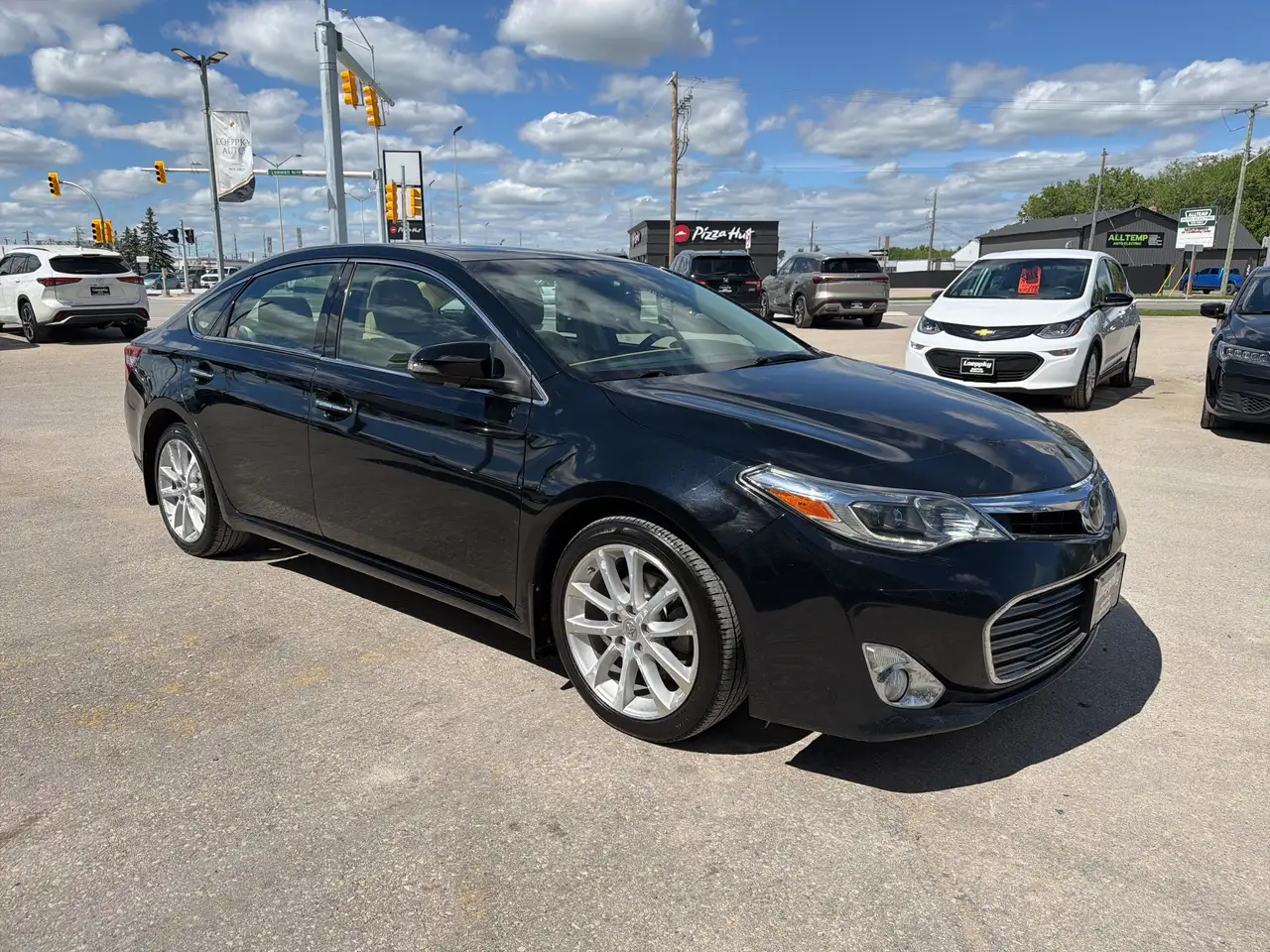 Toyota Avalon снимка Toyota Avalon