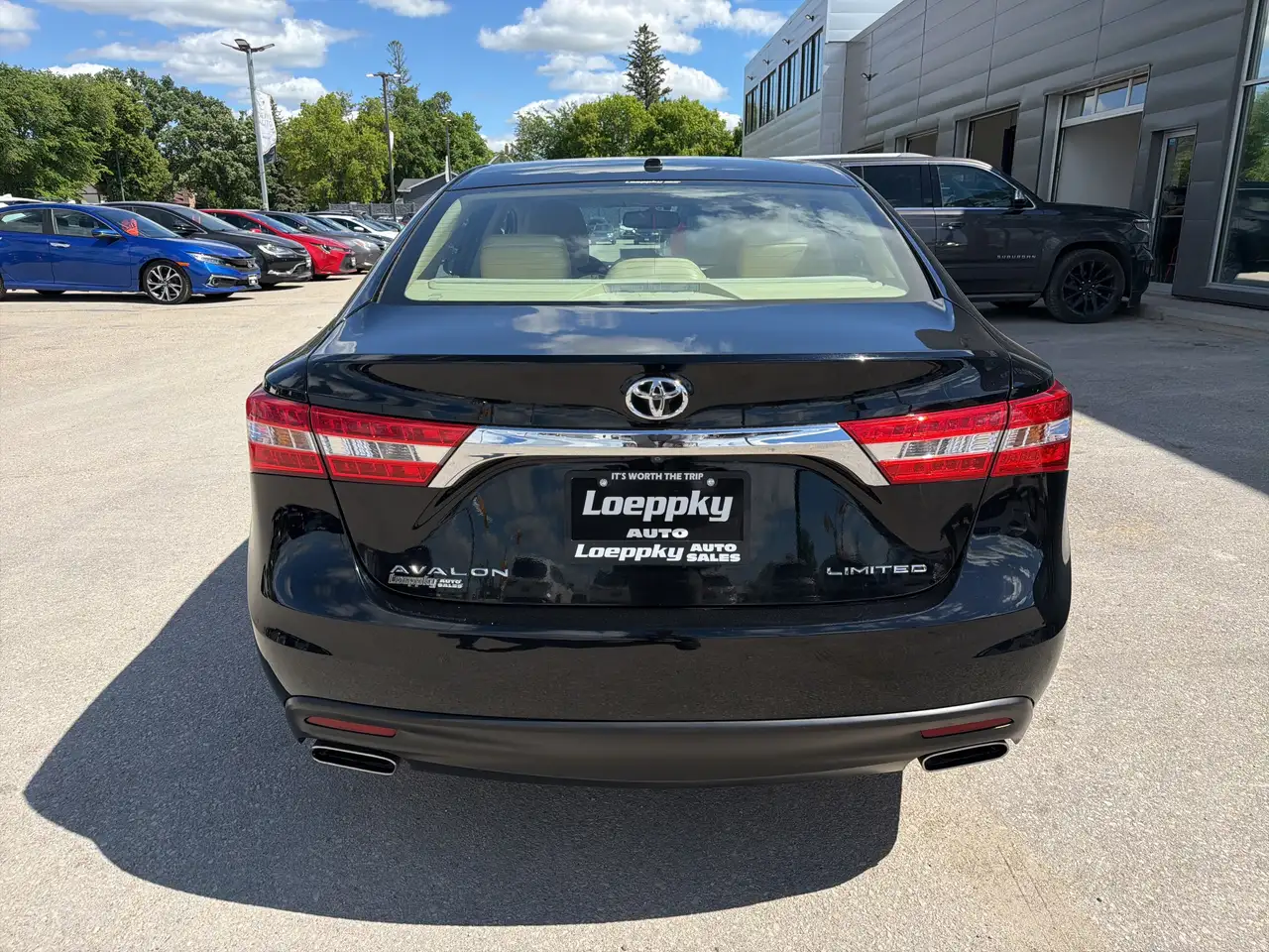 Toyota Avalon снимка Toyota Avalon