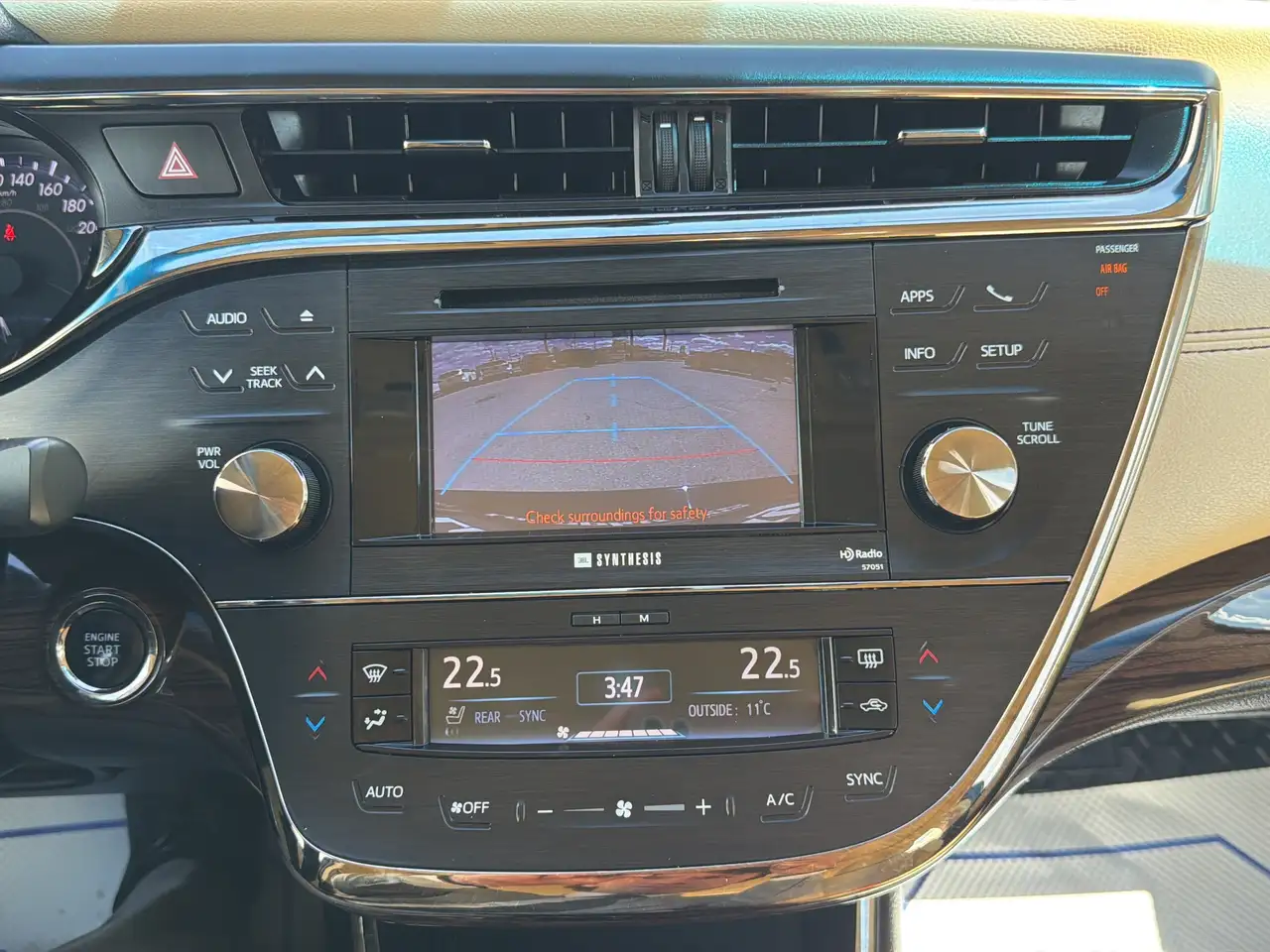 Toyota Avalon снимка Toyota Avalon