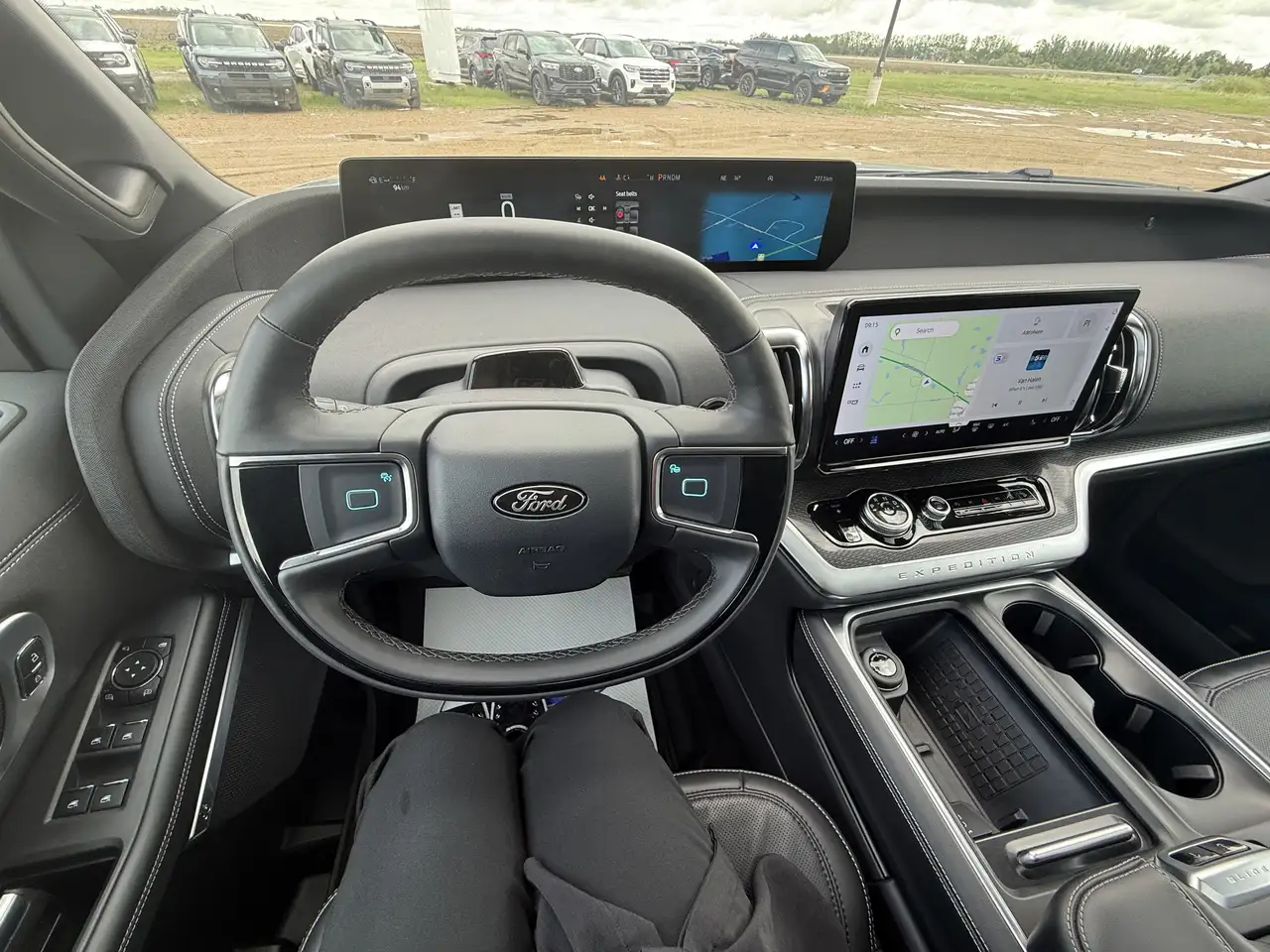 Ford Expedition снимка Ford Expedition
