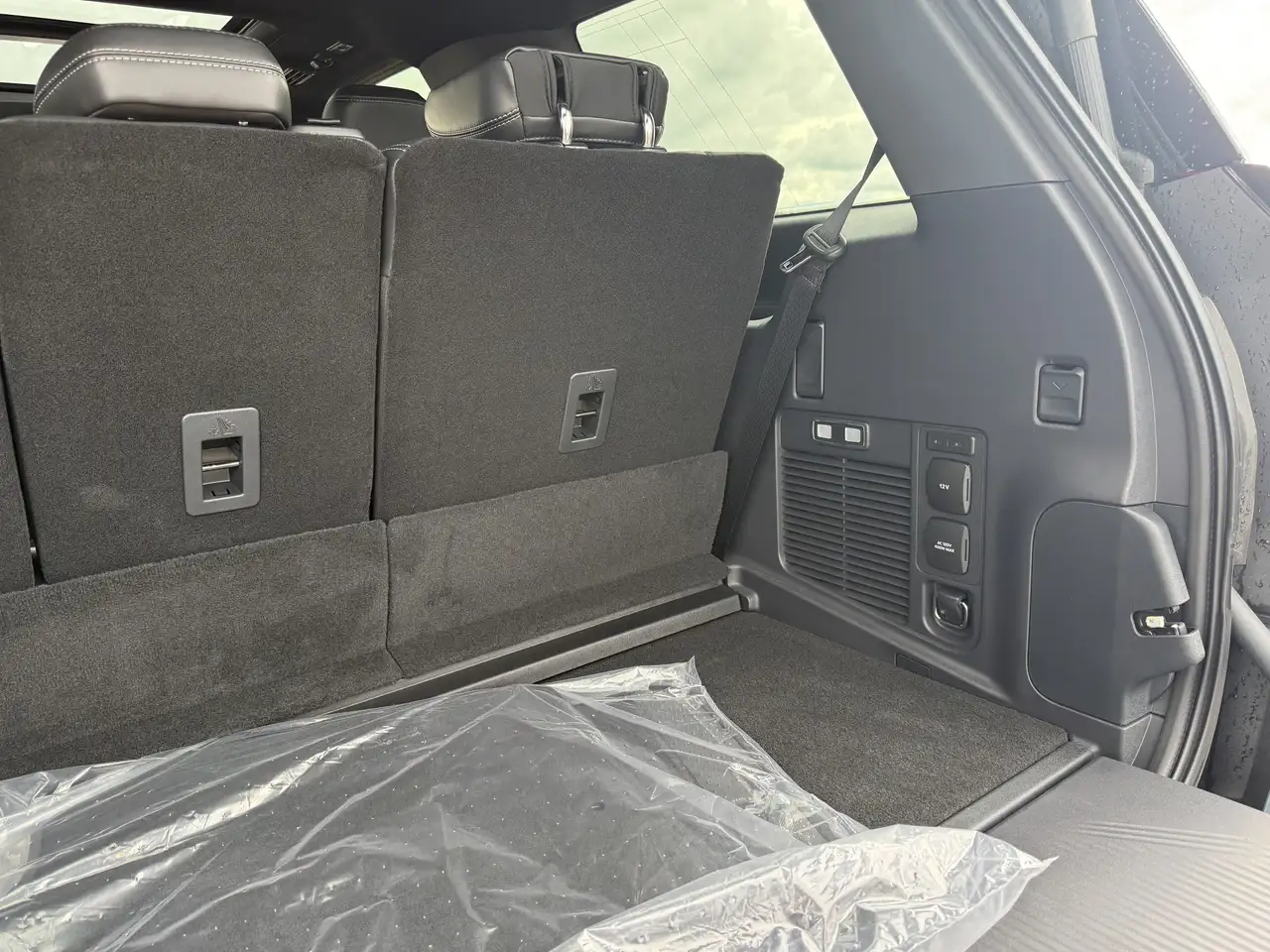Ford Expedition снимка Ford Expedition