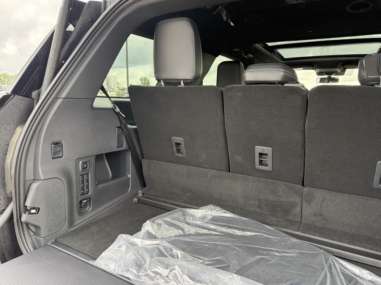 Ford Expedition снимка Ford Expedition