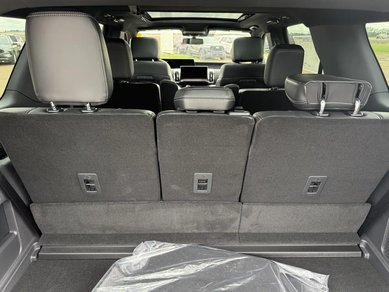 Ford Expedition снимка Ford Expedition